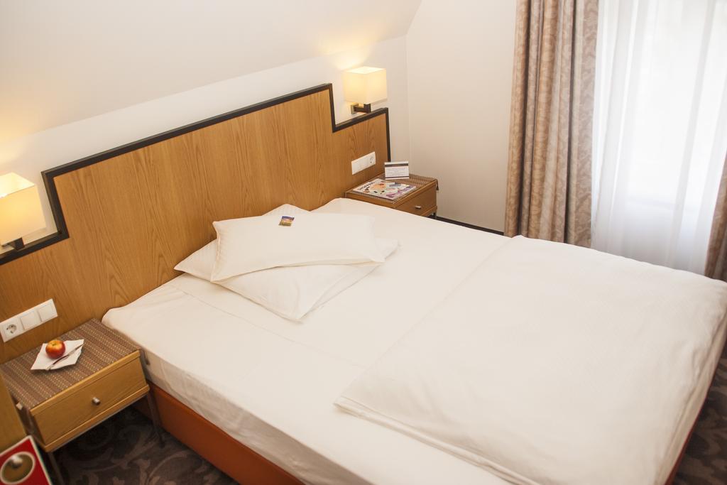 Hotel Haus Berlin Bonn Habitación foto